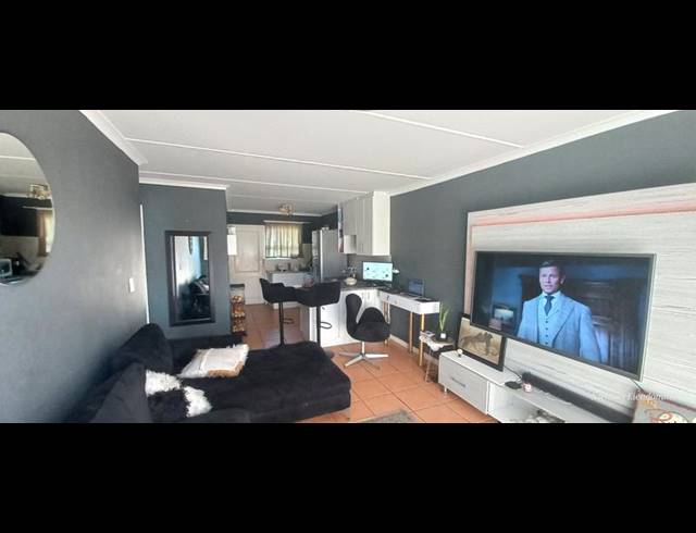 2 BEDROOM APARTMENT FOR SALE IN GULDENLAND